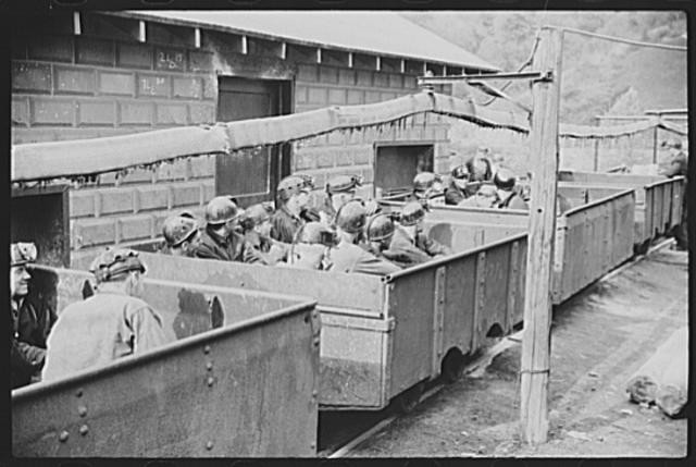 Coal Mining Town,Maidsville,Monogalia County,West Virginia,WV,1938,FSA,9