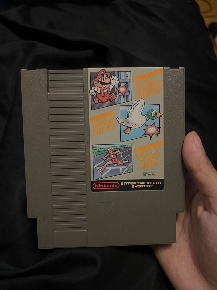 Super Mario Bros Duck Hunt World Class Track Meet Nintendo NES Game (Not Tested)