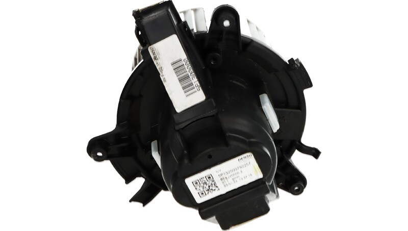 5P132000 heater fan Opel Grandland X 120 Aniversario 2018 1841927