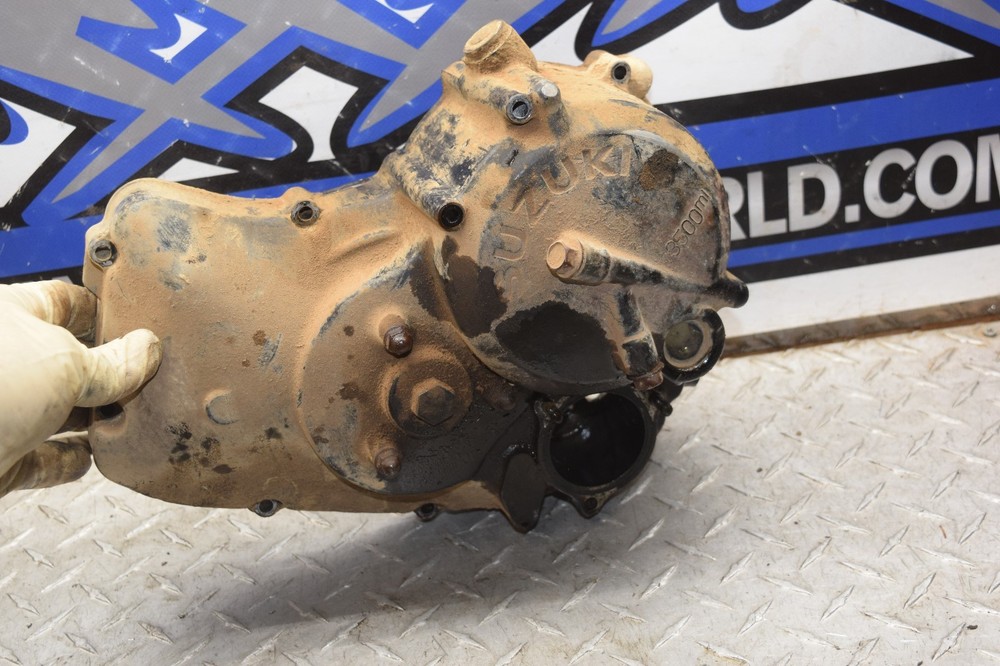H1-3 ENGINE CLUTCH COVER 92 SUZUKI KING QUAD RUNNER LT 250 2X4 FREE SH