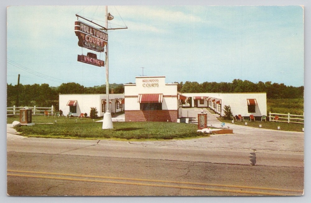 Vintage Hollywood Courts Motel Postcard Sharonville Ohio Curteichcolor Chrome