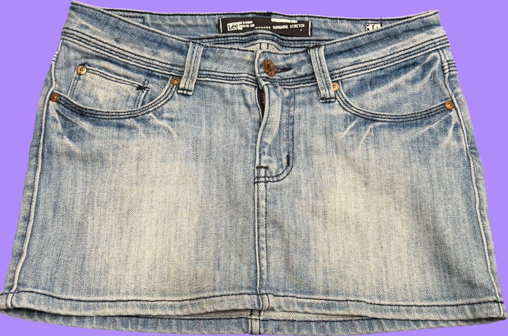 Lee Blue Denim Mini Skirt Stretch Button Pockets Y2K style size 10