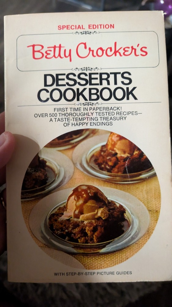 Betty Crockers Desserts Cookbook 1975 Paperback Special Edition General Mills
