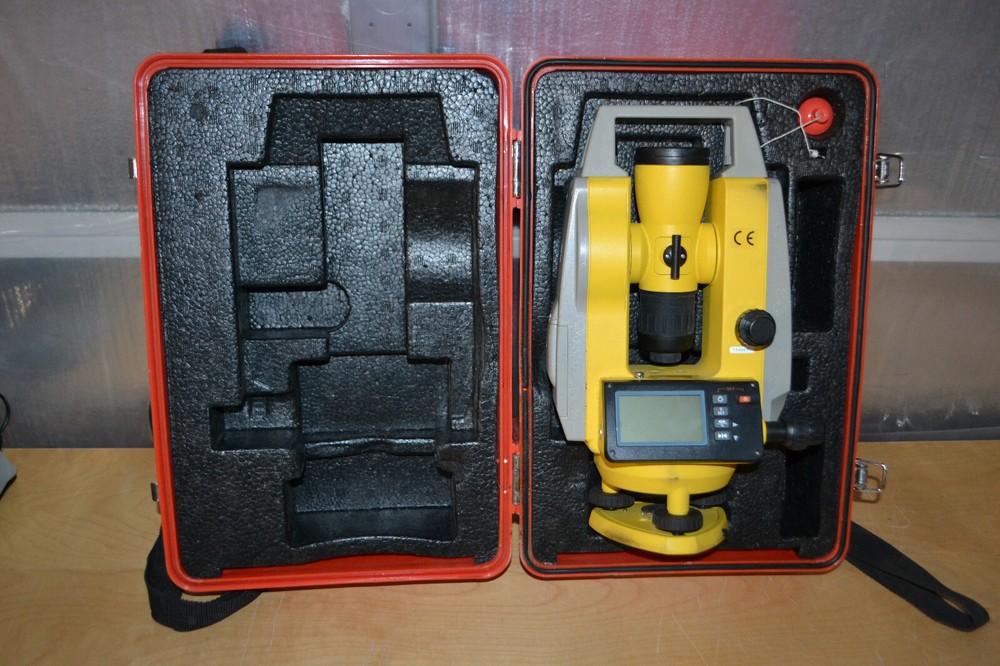 SITEPRO ~ SKT05 ~ DIGITAL TRANSIT/THEODOLITE  ~ w/ Optical Plummet ~ David White