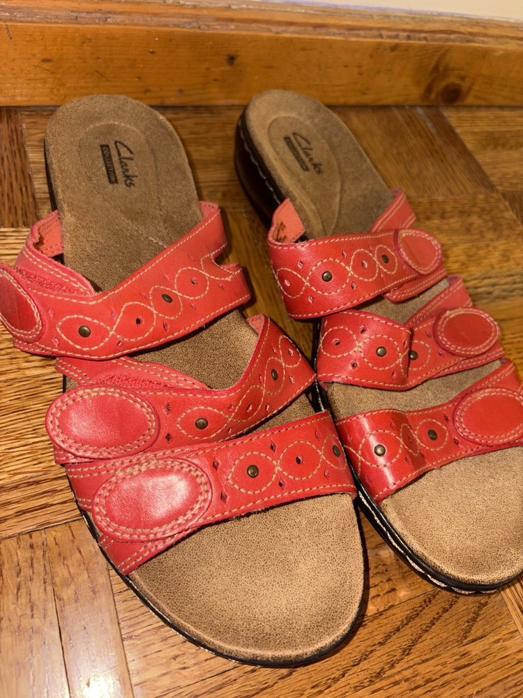 Clark’s Women’s Leather Sandals US Size 10 Color: Coral