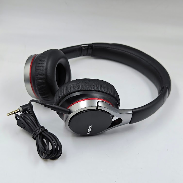 Sony MDR-10RC On-Ear Wired Headphones