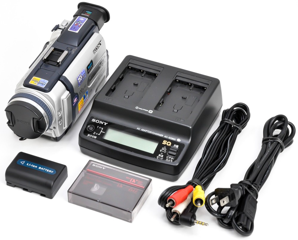 Sony Handycam DCR-TRV30 120x Zoom Mini DV Camcorder Nightshot Carl Zeiss Lens
