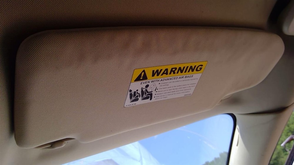 Illuminated Passenger Sun Visor for 2014-2018 Volvo S60 727093