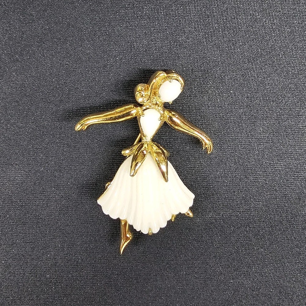 Trifari Signed Brooch Ballerina Girl Vintage 1952s White  A Philippe