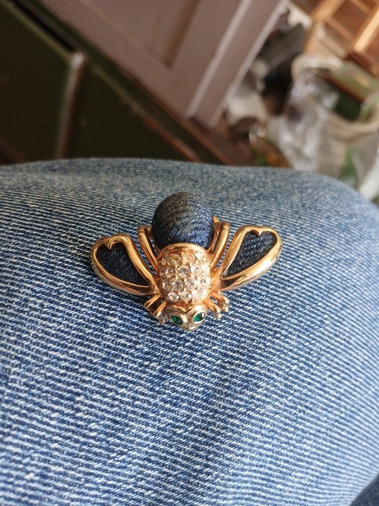 Vintage Joan Rivers Bee Gold Brooch Pin Denim White Green Rhinestones