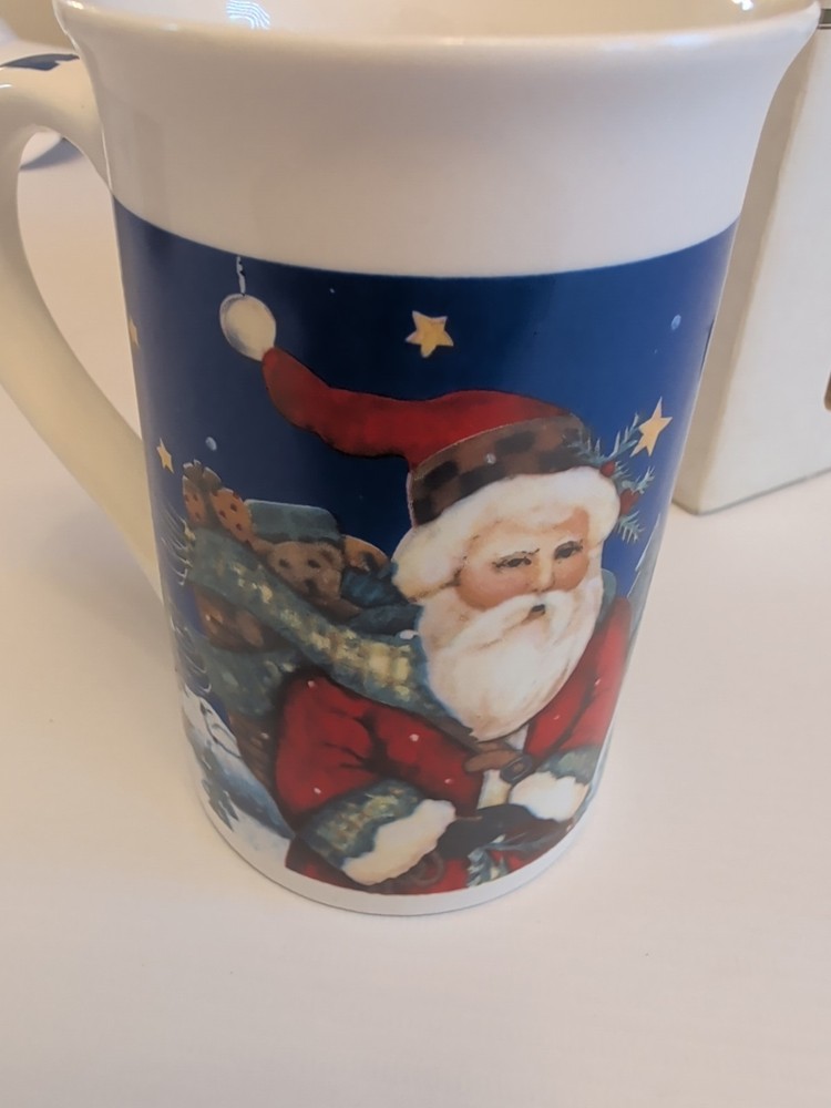 Royal Norfolk 12 OZ Holiday Mug with Santa