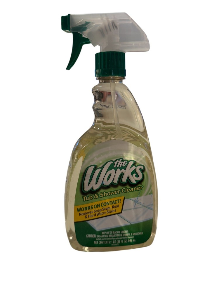 The Works Tub & Shower Cleaner Spray 32 oz Soap Scum Hard Water Rust New