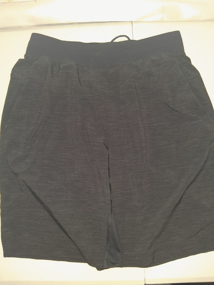 lululemon mens shorts 7 inch small