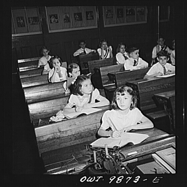 New York NY Janet Winn 1942 Czech-American Child Public School Classroom