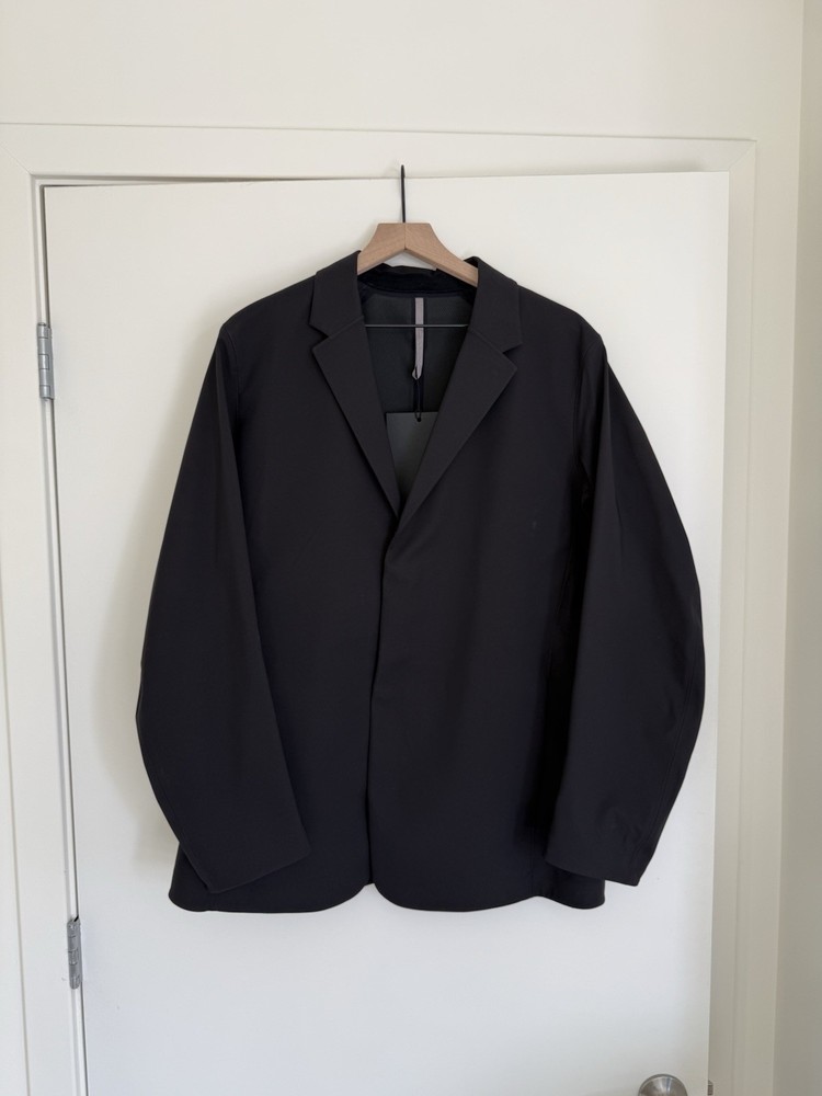 Arc'teryx Veilance Indisce Blazer Men's Size L Black MSRP$500