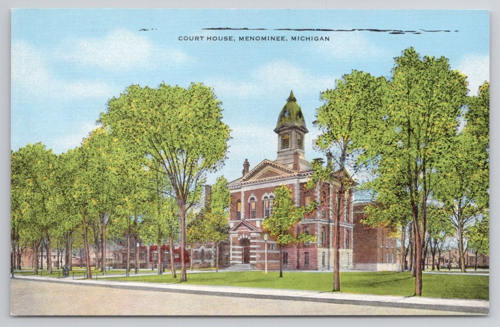 Vintage Menominee Michigan Court House Linen Postcard E. C. Kropp Co.