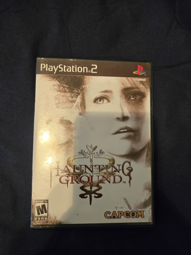 Haunting Ground PlayStation 2 NTSC