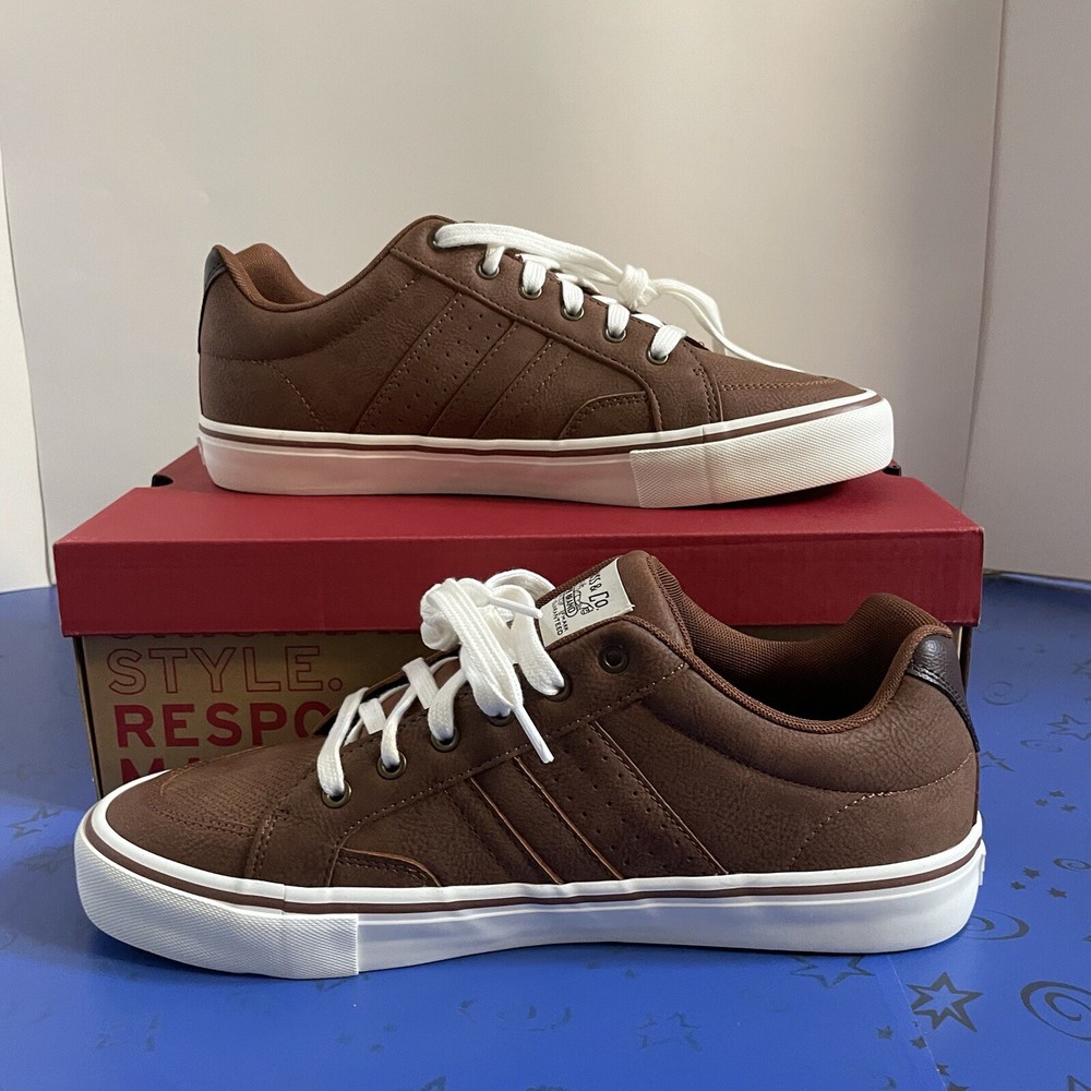 Levi’s Avery Men’s Size 9.5 M Tan/Brown New With Box