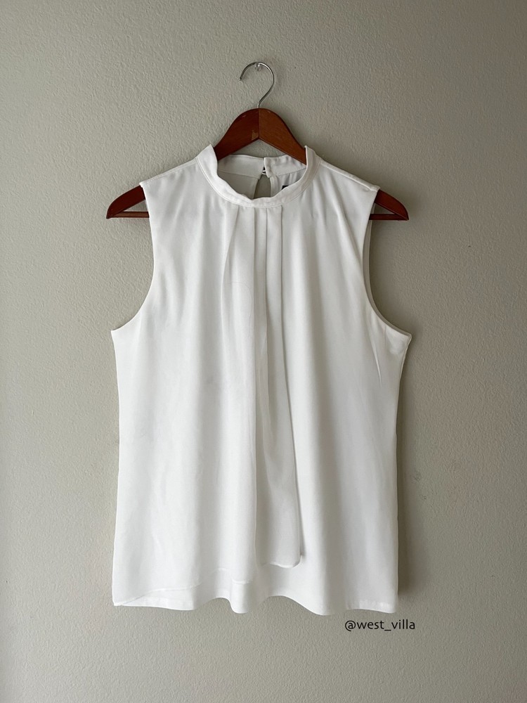 White House Black Market Womens M White Sleeveless Mock Neck Pleated Blouse Top