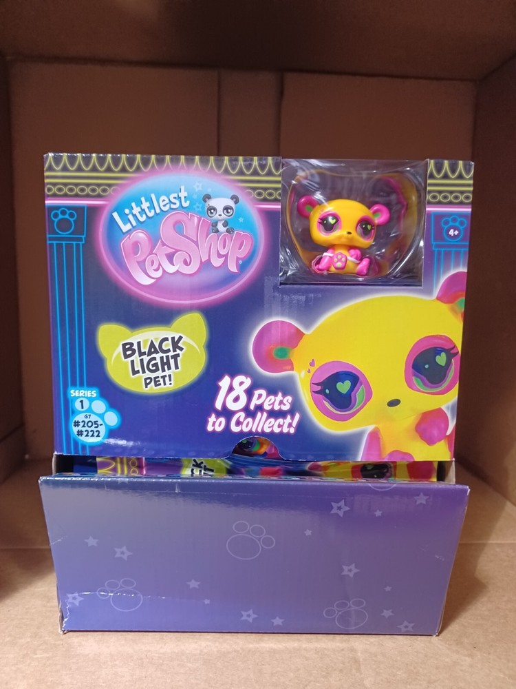 Original Case of 24 Pieces Littlest PetShop Black Light Pet Figure Blind Bags