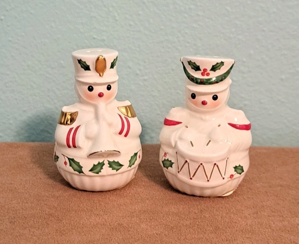 Lenox Holiday Christmas Toy Soldier Salt & Pepper Shaker Set