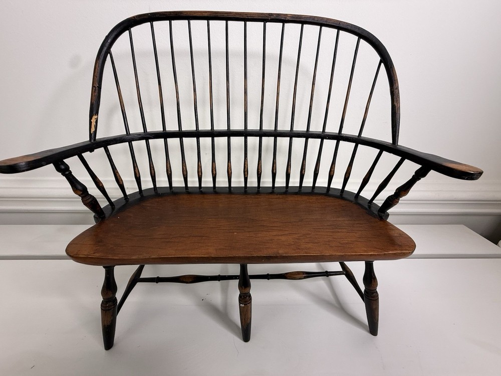 Vintage Windsor Style Wall Shelf Primitive Farmhouse Spindle Wood Bench