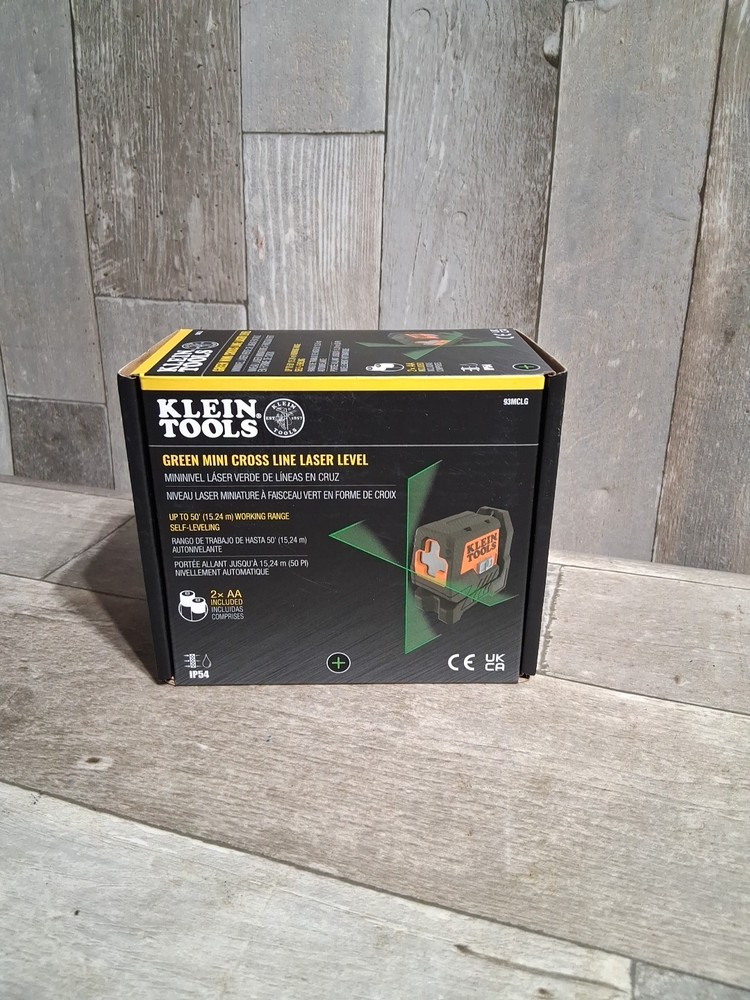New Klein Tools 93MCLG Green Mini Cross Line Laser Level Self-Leveling 50ft IP54