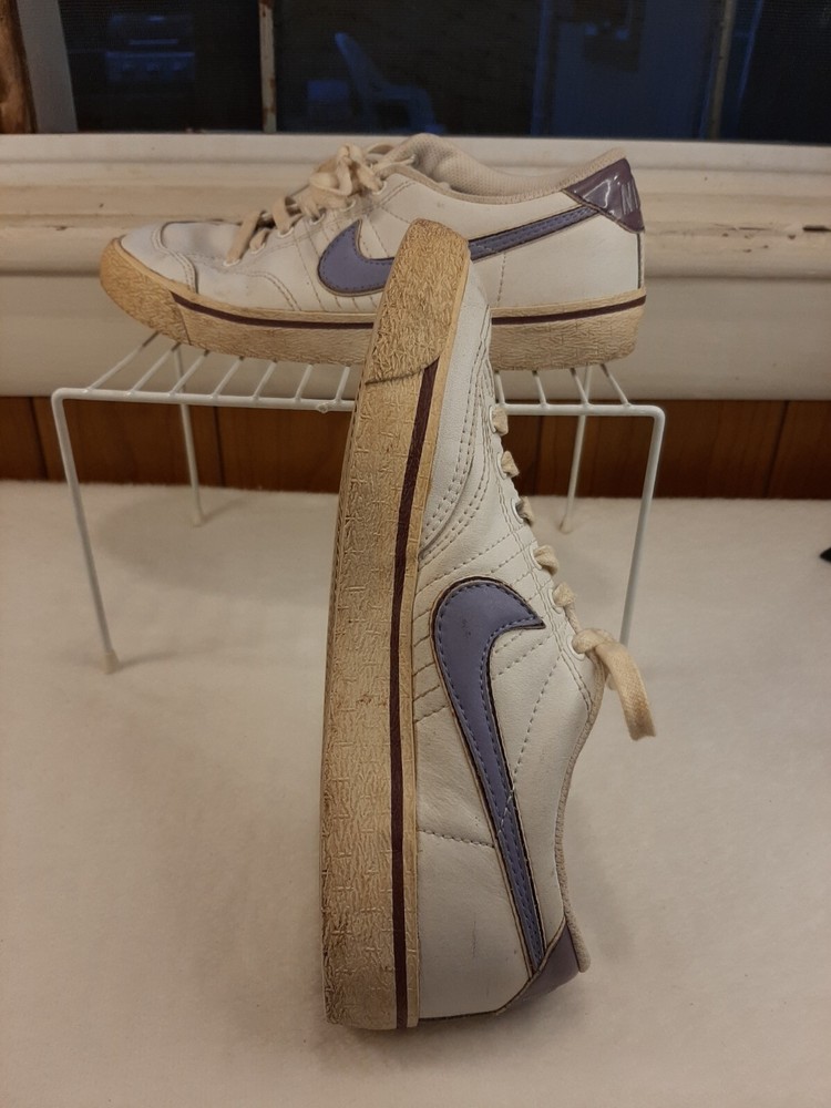 Nike Size 8.5 Women's Dunk Low Purple White 2003 Vintage Tennis Shoes Sneakers