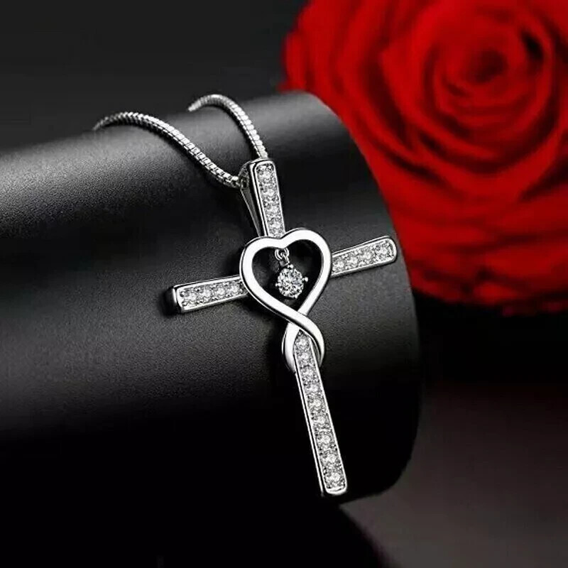 2Ct Round Cut Simulated Diamond Stunning Cross Pendant In 14k White Gold Plated