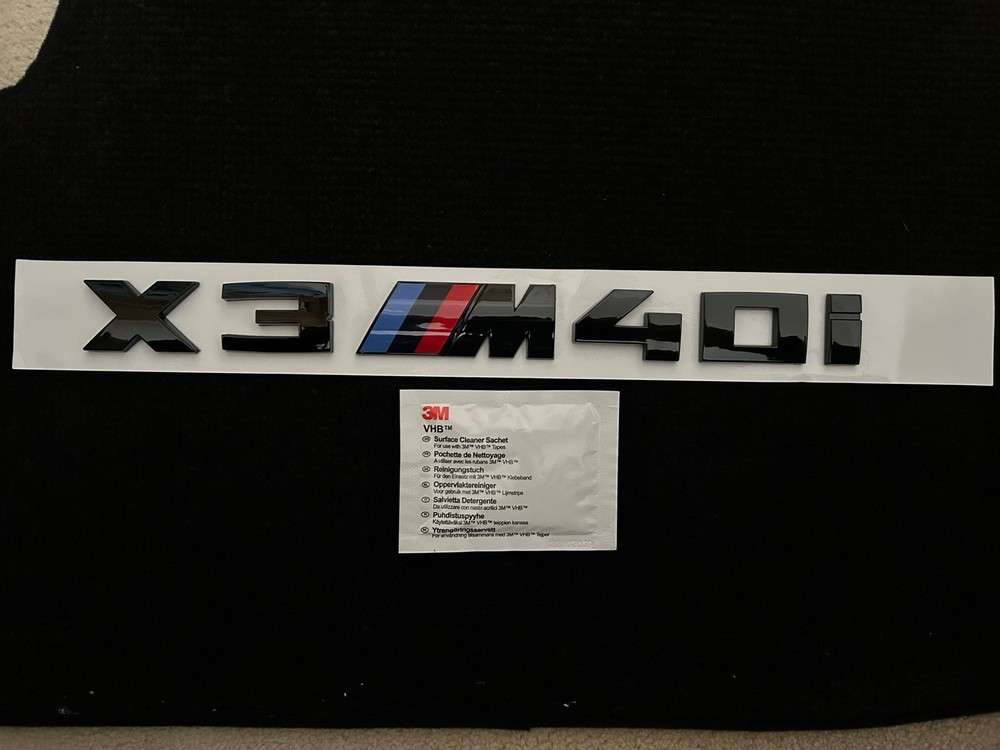 BMW X3 M40i BADGE IN GLOSS BLACK. FREE ALCOHOL WIPE