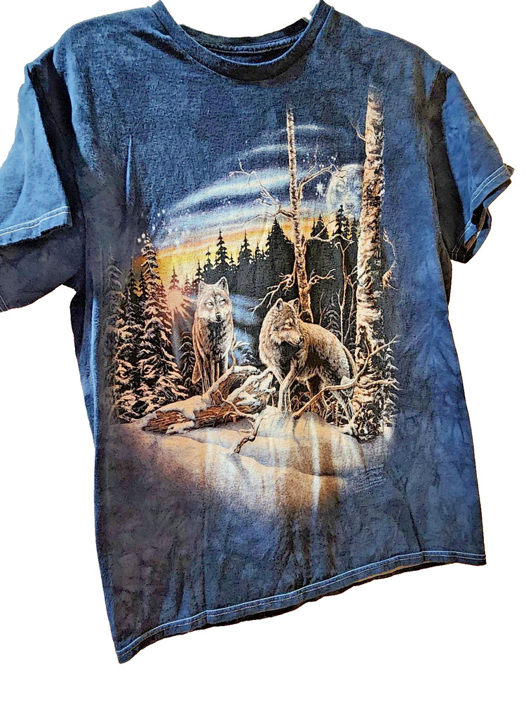 3D Tee by the Mountain Adult Med 38/40 Dark blue tshirt Wolves in the woods