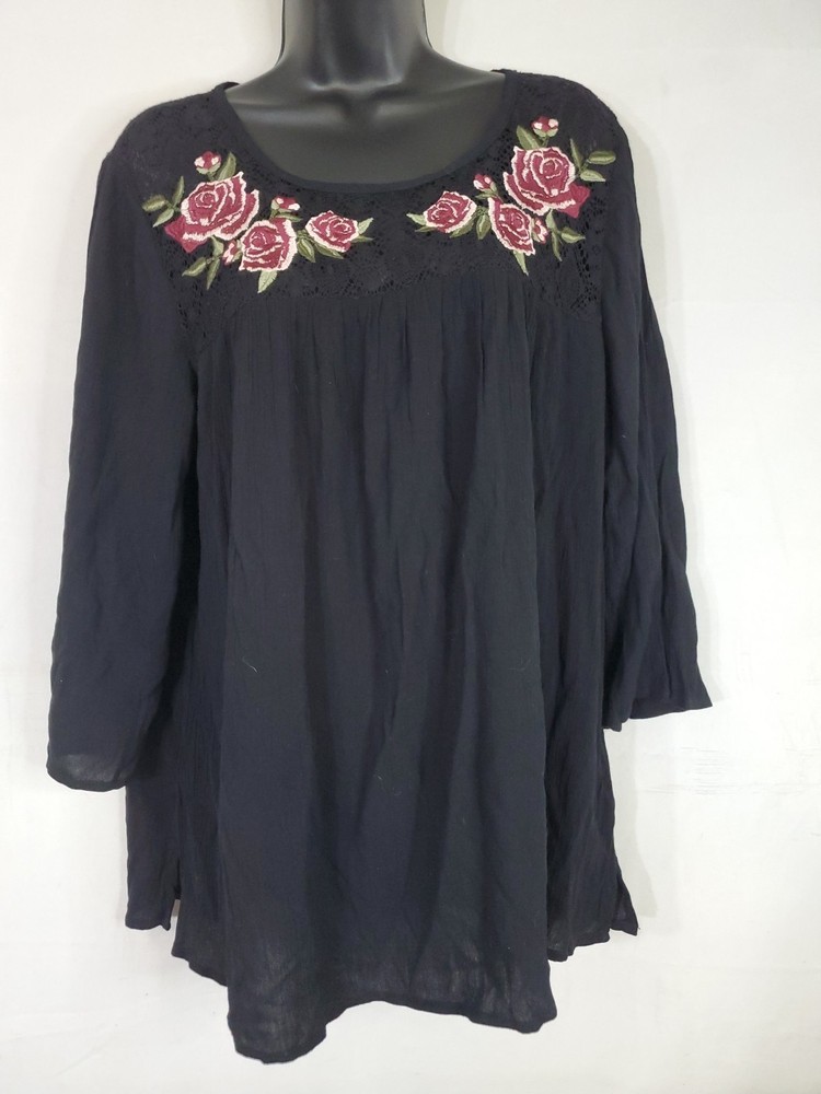 Avenue Blouse Women's Size 18/20 Short Sleeve Floral Embroidered Boho Lace Panel