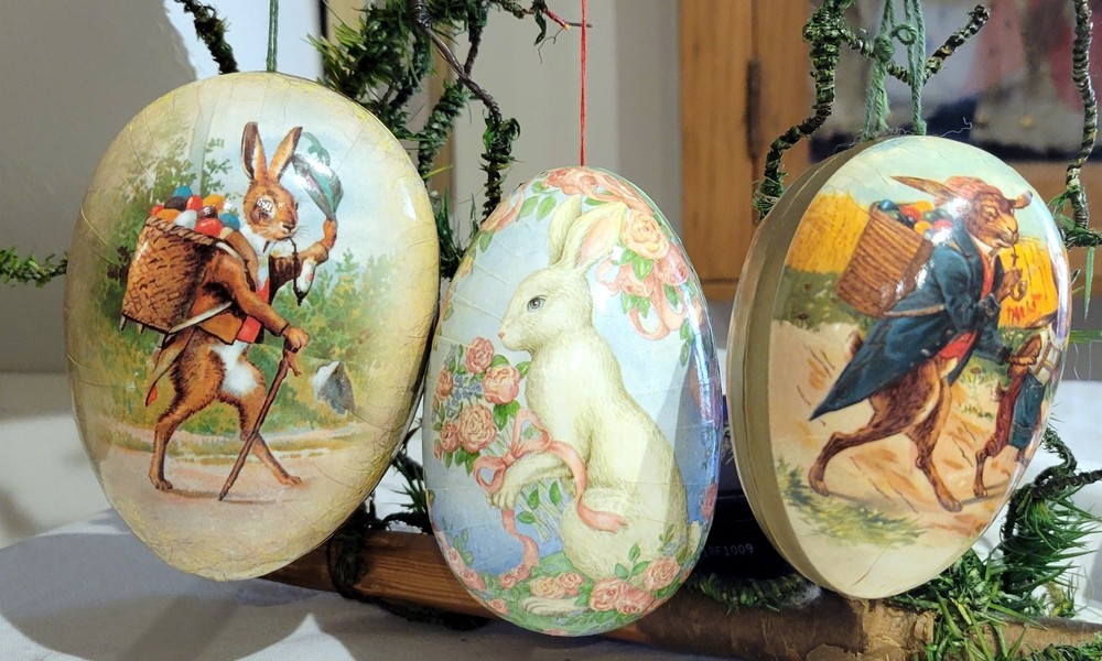 Three papier-mache Easter Egg Orn & candy Cont. Contemporary German Made