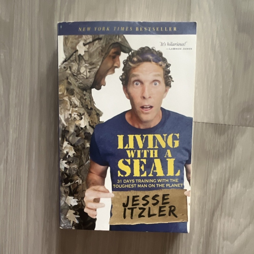 Living with a SEAL by Jesse Itzler Trade Paperback 2016 Center Street Memoir