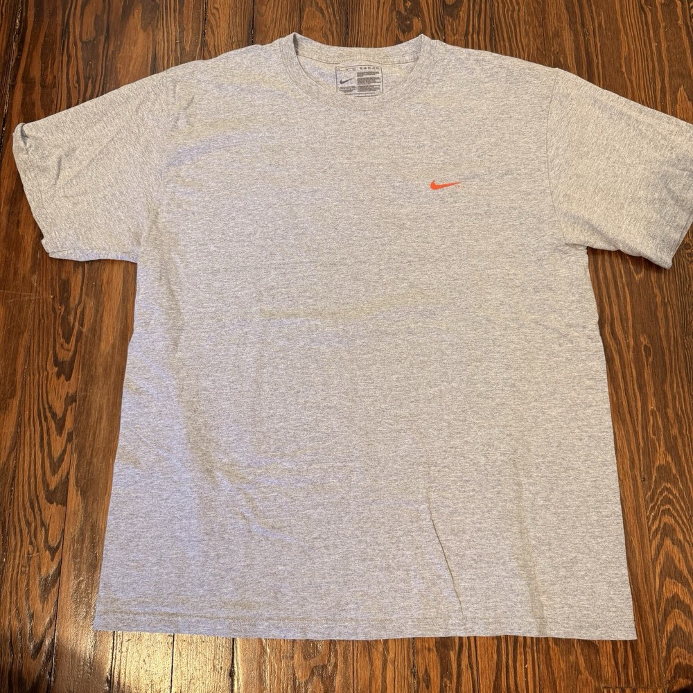 Nike Men's Short Sleeve Crew Neck T-Shirt