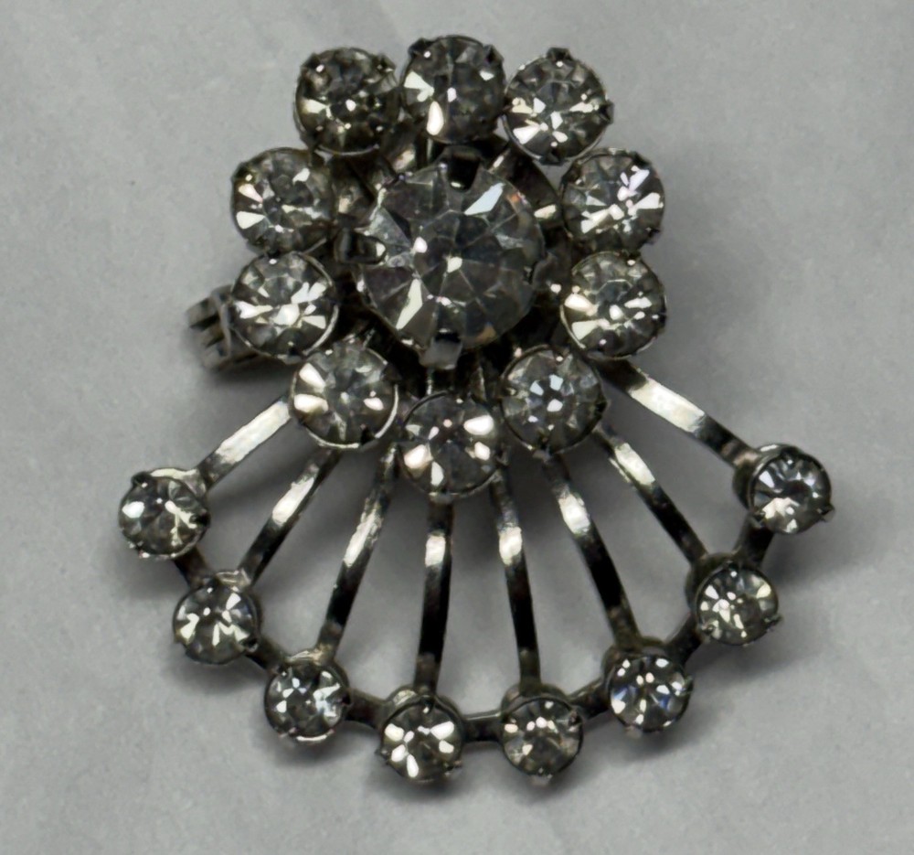 Vintage Silver Tone Brooch Pin Rhinestones