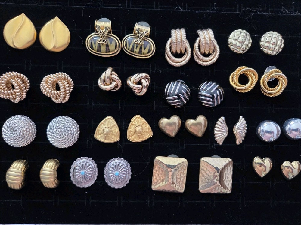 Classic Vintage Earrings Lot Heavy Gold Tone 70's 80's Chunky Pierced 17 Pairs