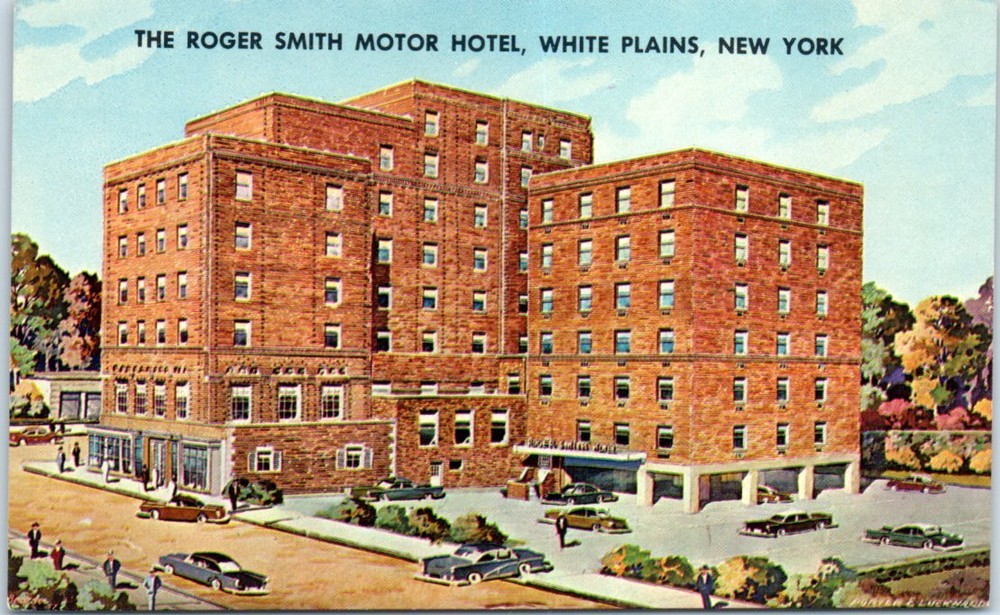 Postcard - The Roger Smith Motor Hotel, White Plains, New York, USA