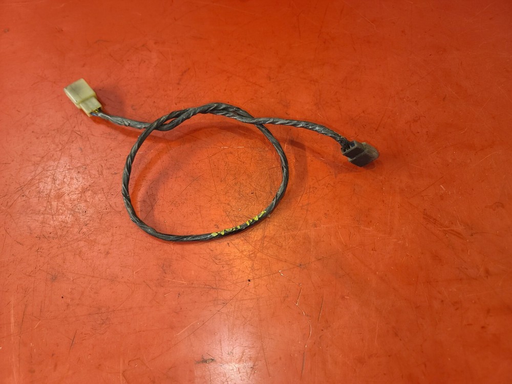 2000 Yamaha V-Max 500 Snowmobile Tail Light Hood Wire Lead Under Fuel Tank