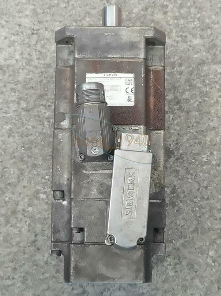 One Used Siemens Servo Motor 1Fk7042-5Af71-1Fh0