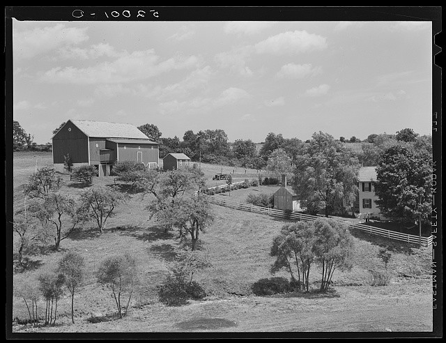 Photo:Bucks County Pennsylvania Farm 1939 Barn House Rural Landscape