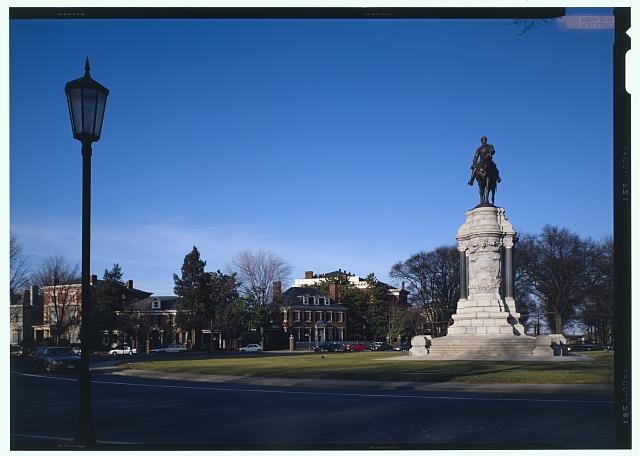 View looking northwest Lee Monument duplicate HABS No. VA-1300-4 - 1800 Block