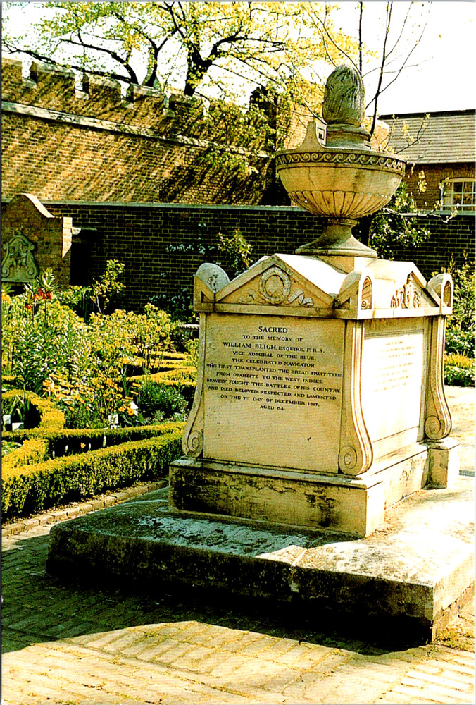 Vintage Postcard Admiral Bligh Tomb London England