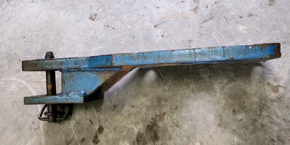 Ford 1700 Tractor Heavy Duty Drawbar Hitch for Tough Jobs