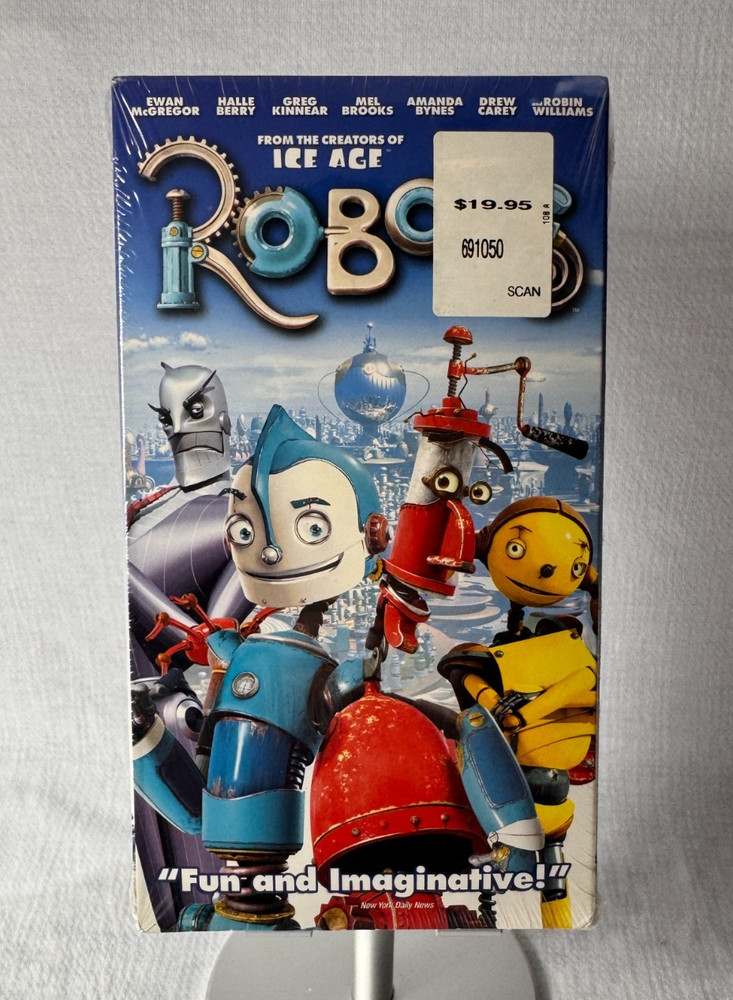 Robots 2005 VHS NWT New Factory Sealed, Family Movies RARE, Robin Williams