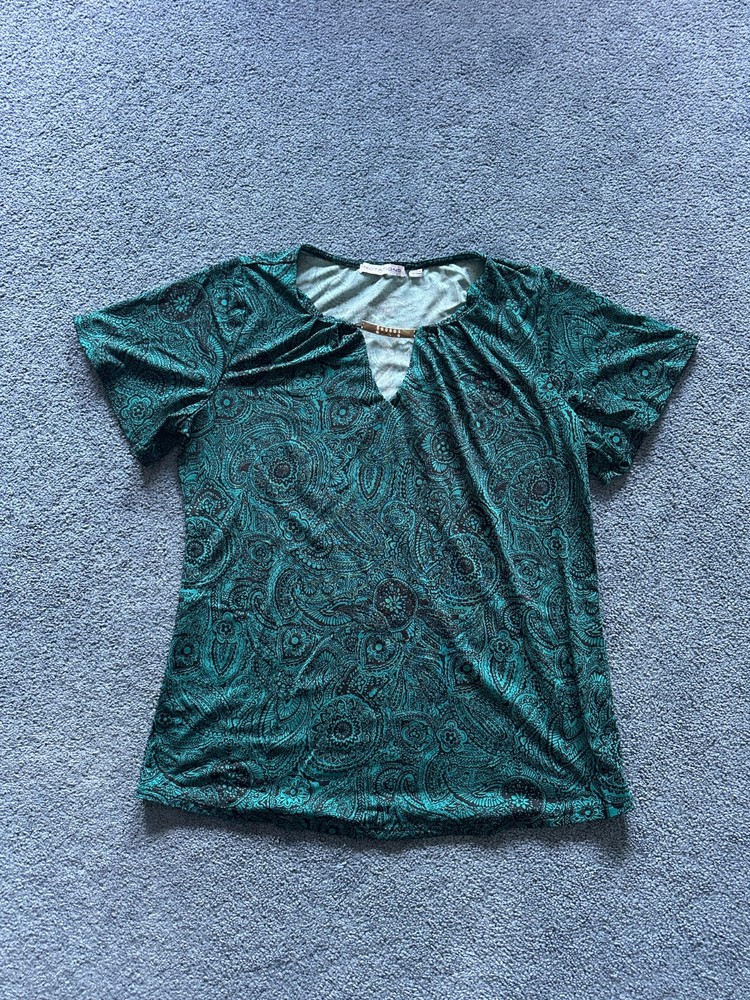 Notations Women's Green & Black Paisley Short Sleeve Blouse Top Size Small