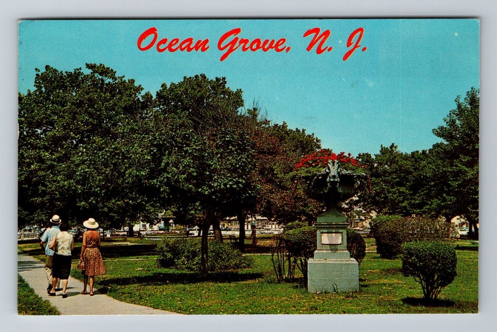 Ocean Grove, NJ-New Jersey, Founders Park Walkway Garden Vintage c1967 Postcard
