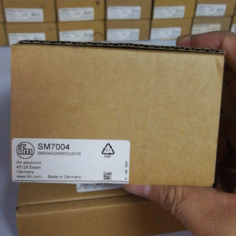 New SM7004 For IFM Sensor #F22