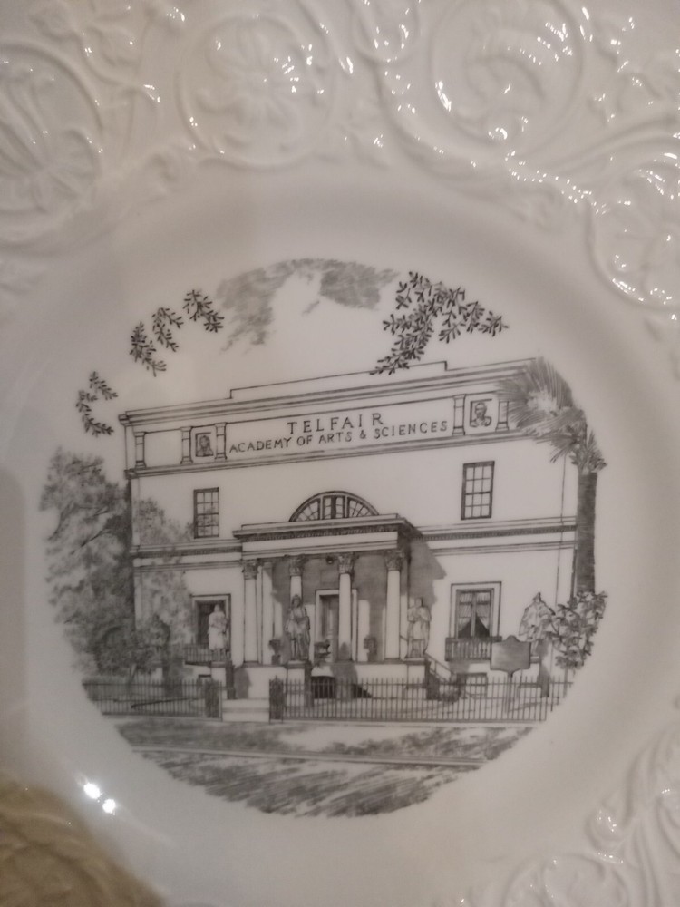 Telfair Academy of Arts and Science Mint Wedgewood Studios Figurine  -image