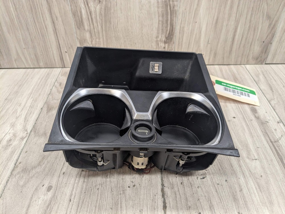 16-19 OEM BMW G11 G12 740 750 M760 Center Console Cup Holder USB Charging Port